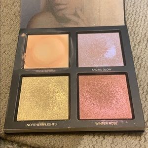 Huda Beauty Winter Solstice Highlighter Palette